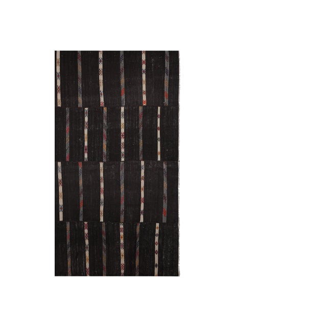 Mid-20th Century Handmade Turkish Flatweave Kilim Gallery Rug 9'5'' X 11'2'' For Sale - Image 4 of 10