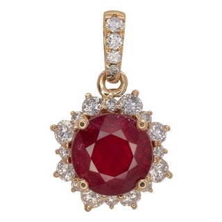 1.9Ct Madagascar Ruby Pendant With Natural Diamond Accent: Solid 14k Gold, 6.5mm For Sale