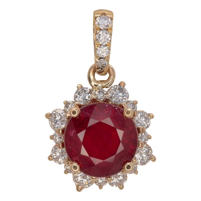 1.9Ct Madagascar Ruby Pendant With Natural Diamond Accent: Solid 14k Gold, 6.5mm For Sale
