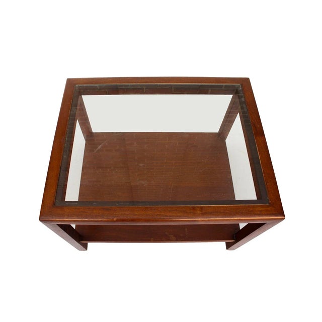 1980s Parsons End Table in Walnut With Glass Top, Henredon Attr. For Sale - Image 5 of 8
