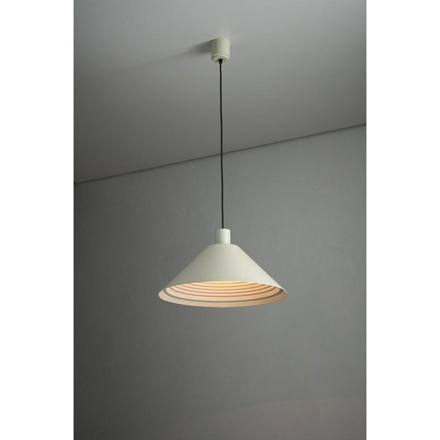 Martinelli Luce White Model 1836 Pendant from Martinelli Luce, 1970s For Sale - Image 4 of 11