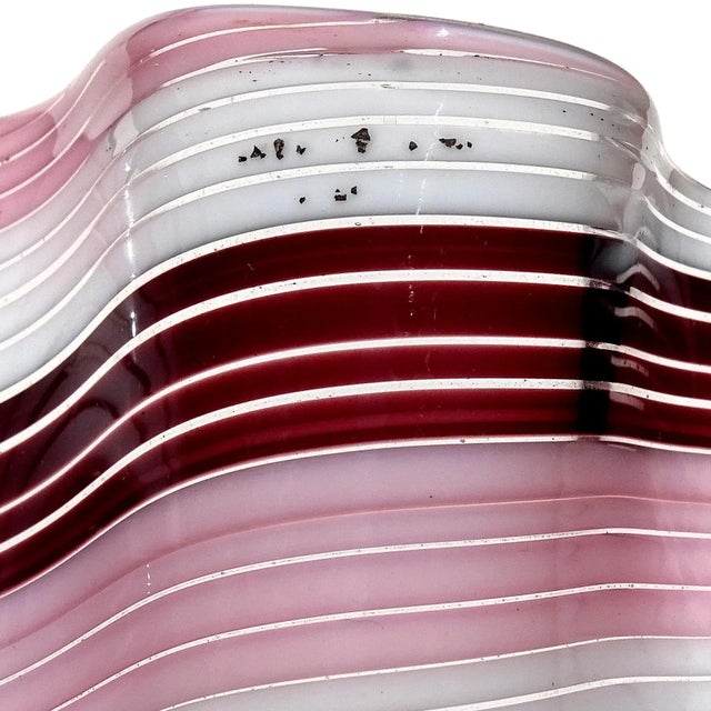 Glass Vintage Murano Dark Purple Pink White Swirling Ribbons Italian Art Glass Decorative Fazzoletto Flower Vase For Sale - Image 7 of 8