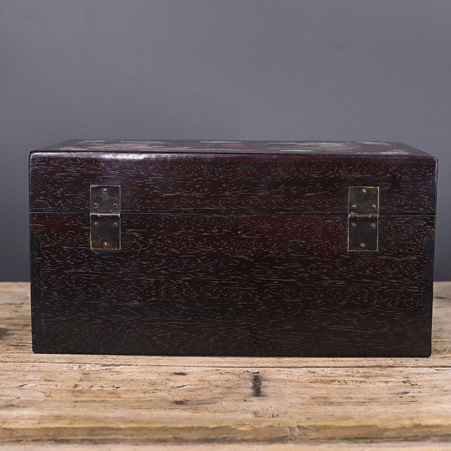 1980s Mother of Pearl Inlaid Hardwood Chest, Chinoiserie Dragon & Phoenix Jewelry Storage Box For Sale - Image 4 of 9