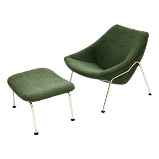 Set of Vintage Oyster Armchair and Ottoman from Artifort, 1980s, Set of 2 For Sale