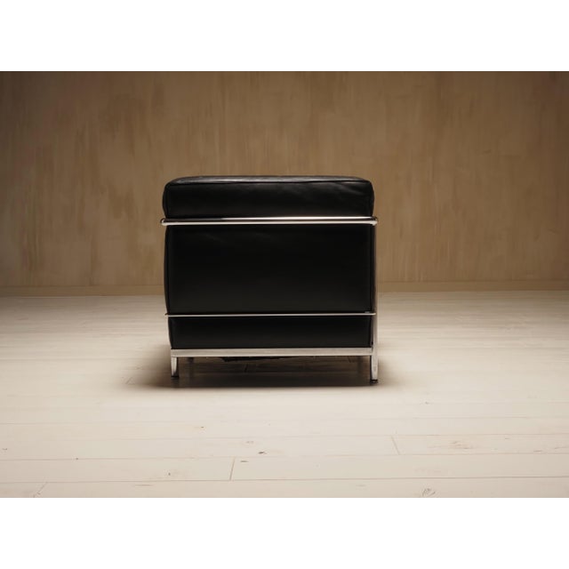 Cassina LC2 Club Chair by Le Corbusier, Jeanneret, Perriand for Cassina, 1990s For Sale - Image 4 of 12