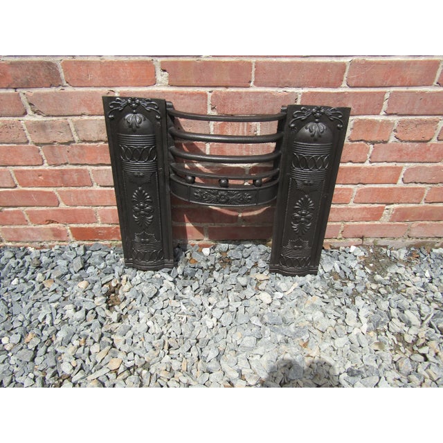 Reclaimed English Antique Georgian Hob Grate Fireplace, Cast Iron 1790s For Sale - Image 4 of 7