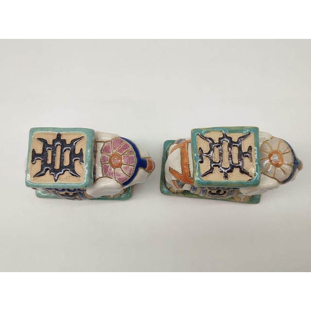 Vintage Chinoiserie Elephant Bookends as Miniature Pedestals in the style of Sancai, 1920s, Set of 2 For Sale - Image 4 of 10