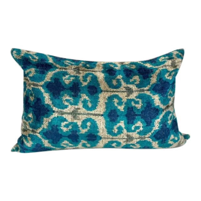 Turkish Modern Blue Velvet Silk Ikat Pillow Cover For Sale