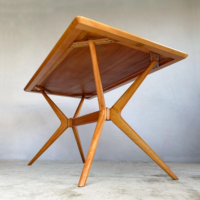Vintage Redford Helicopter Dining Table by E. Gomme for G-Plan, 1950s For Sale - Image 4 of 12