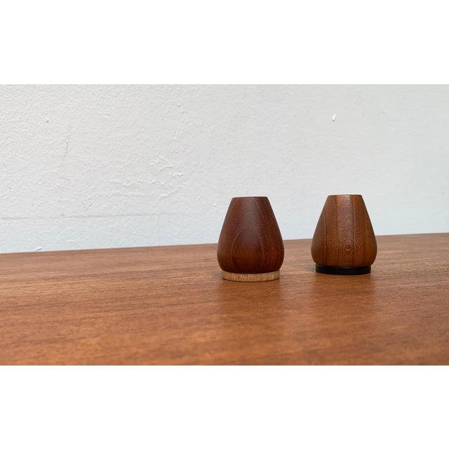 Mid-Century Danish Teak Pepper and Salt Shaker, 1960s, Set of 2 For Sale - Image 13 of 17