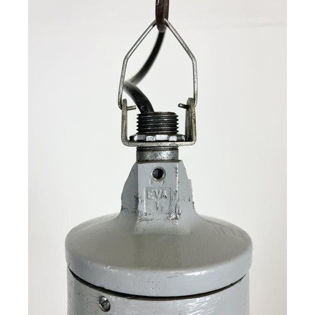 Gray Grey Industrial Explosion Proof Light from Crouse-Hinds, 1970s For Sale - Image 8 of 16
