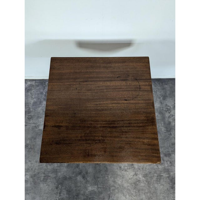 Modernist Pedestal Table in Mahogany Veneer, in Very Good conditions.