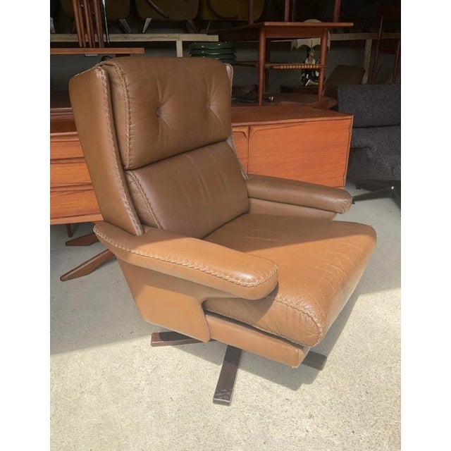 In good used condition with slight discolouration in a couple of places which are shown on the photos. Other than that...