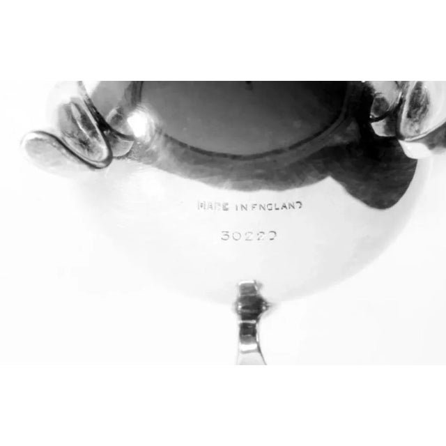 Art Deco Salt Holder, United Kingdom, 1950s, in Very Good conditions. Designed 1950 to 1959