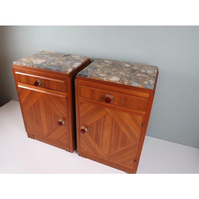 1930s French Art Deco Oak Bedside Cabinets with Inset Marble Tops, 1930s, Set of 2 For Sale - Image 5 of 12