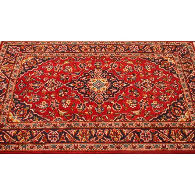 Textile Middle Eastern Rug in Wool For Sale - Image 7 of 10