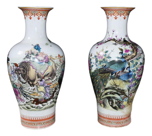 Chinese Qianlong Porcleain Vases, Set of 2