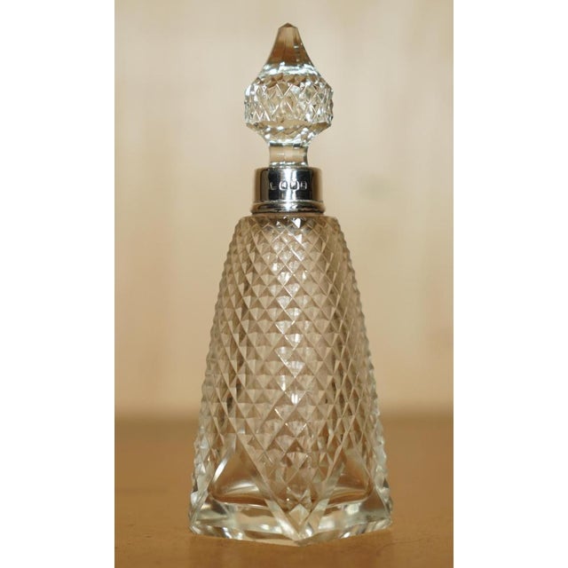 Antique cut glass crystal perfume bottle flask a very good looking well made and decorative piece, the main body and...