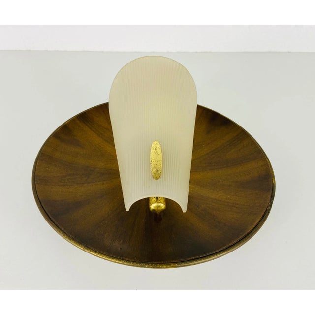 Stilnovo Mid-Century Teak and Plexi Glass Wall Lamp in the Style of Stilnovo, Italy For Sale - Image 4 of 10