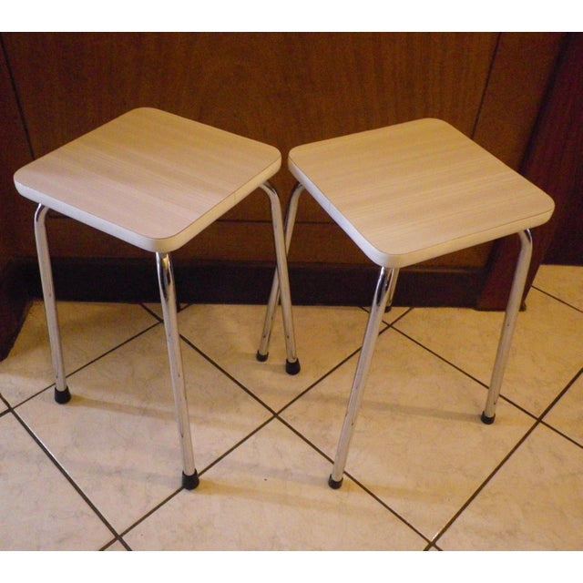 1960s Scandinavian Style Stools in Formica and Chrome-Plated Steel, 1950s-1960s, Set of 2 For Sale - Image 5 of 14