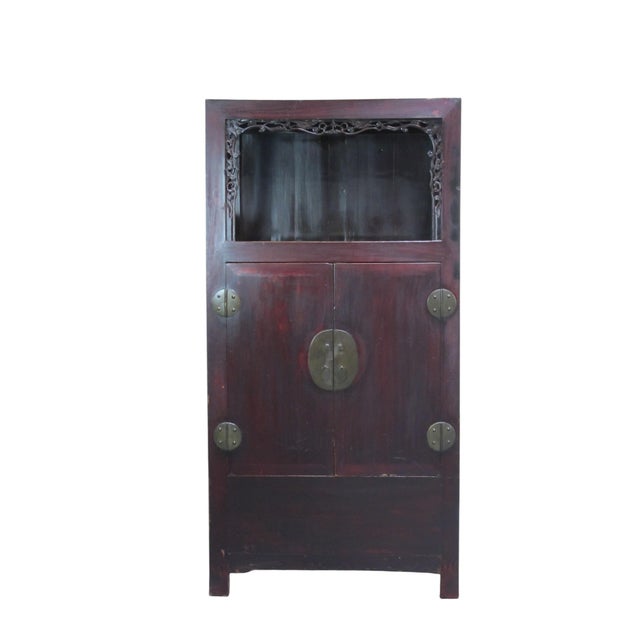 This display cabinets is built of solid elm using traditional Chinese joinery of tenon and mortise. Retrieved from Shanxi...