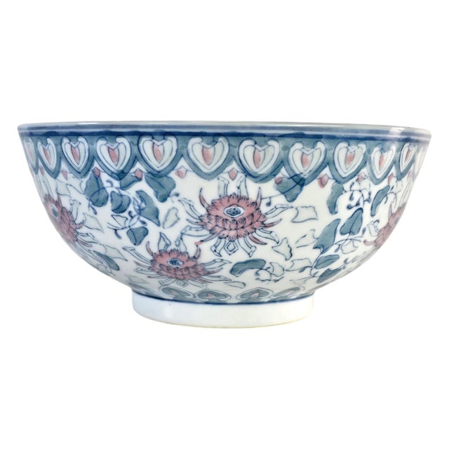 Late 20th Century Vintage Chinoiserie Porcelain Bowl With Pink and Green Floral Pattern, 10 Inch For Sale - Image 5 of 9