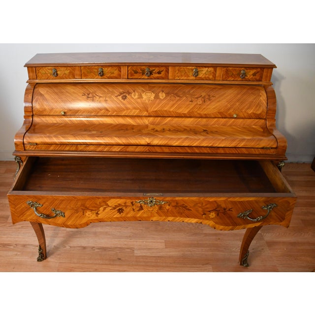 Brown 1930s French Louis XV Satinwood Floral Inlay Cylinder Secretary Writing Desk For Sale - Image 8 of 18