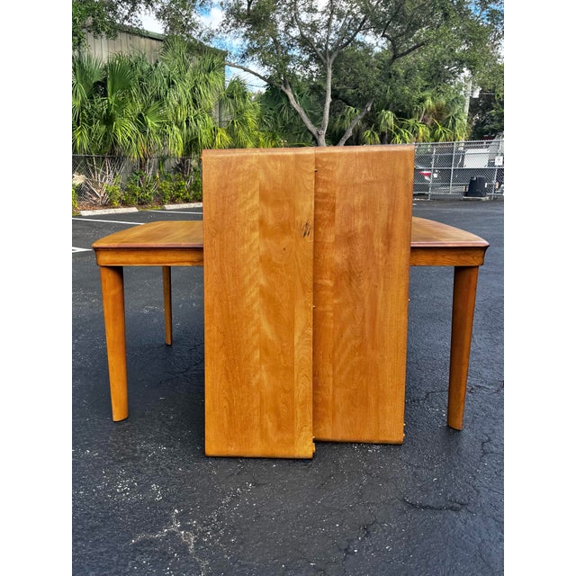 Mid Century Modern Birch Extendable Dining Table With Self-Storing Leafs | in the Style of Heywood-Wakefield For Sale In Tampa - Image 6 of 12
