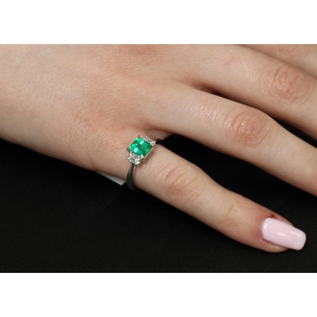 Late 20th Century 0.96ct Gia Colombian Untreated No Oil Emerald & Diamond Platinum Ring Size 5.75 For Sale - Image 17 of 18