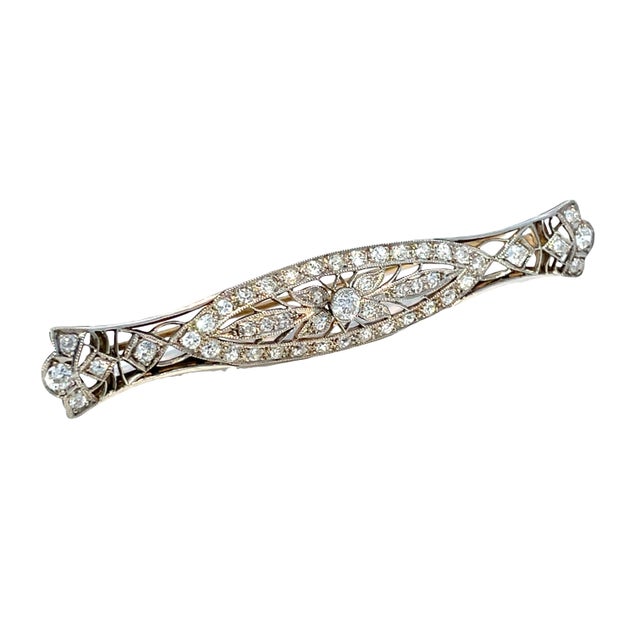 Art Deco Antique Art Deco 14k Two-Tone Gold Milgrain Filigree 2.75cts Diamond Bar Brooch For Sale - Image 3 of 10