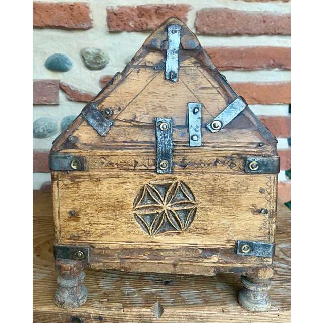 Antique Indian Dowry Chest, 1800s For Sale - Image 5 of 12