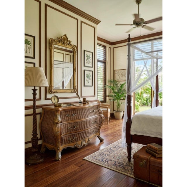​Vintage French Provincial, British Colonial Wicker & Gilt 3 Drawer Bombe Commode Chest With Marble Top For Sale In West Palm - Image 6 of 14