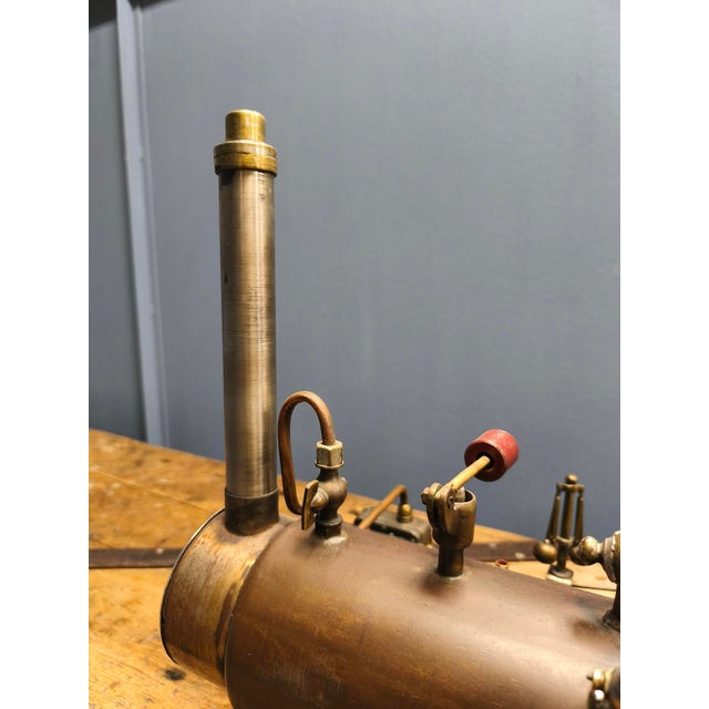 French Steam Engine in Copper and Cast Iron For Sale - Image 5 of 18