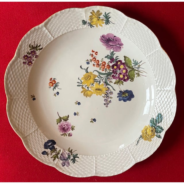 Rococo Antique 18th Century Meissen Porcelain Charger Deep Dish Platter With Basketweave Border and Floral Bouquets For Sale - Image 3 of 12
