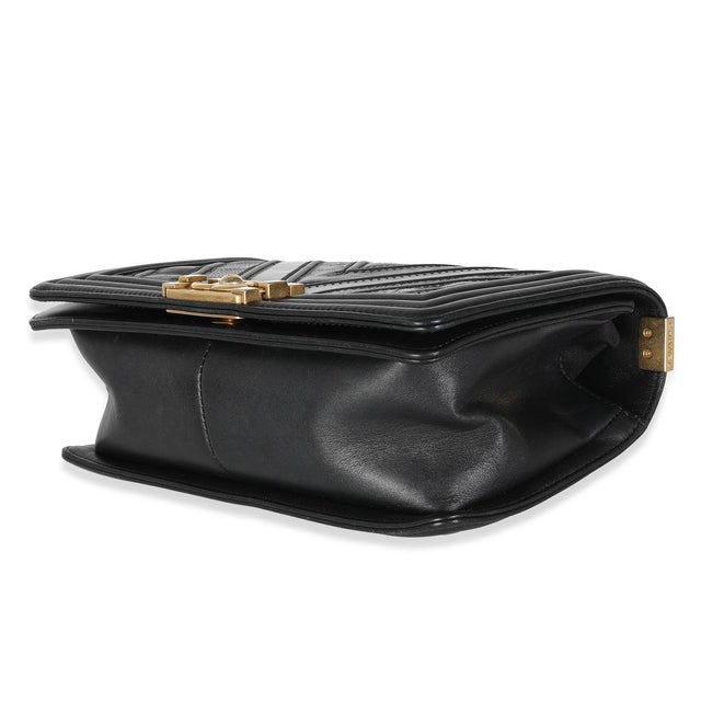 Animal Skin Black Calfskin Caviar In The Mix Chevron Old Medium Boy Handbag For Sale - Image 7 of 9