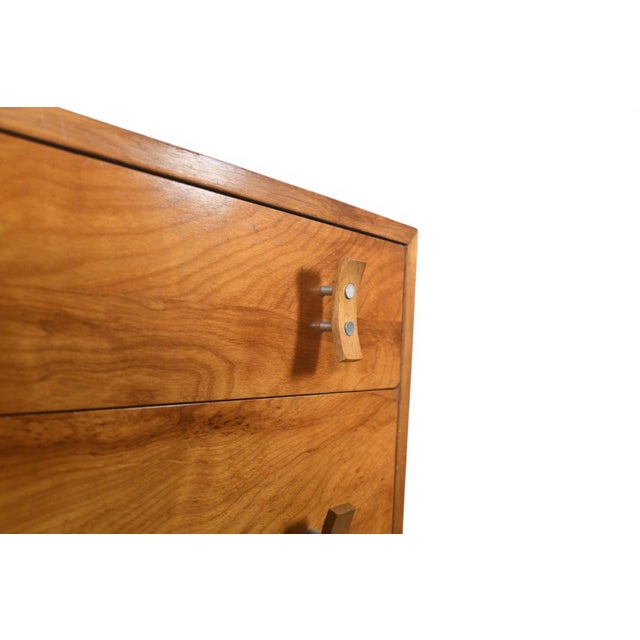 Mid 20th Century Attributed to Stanley Young Six Drawer Dresser in Walnut For Sale In San Francisco - Image 6 of 8