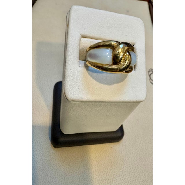 Van Cleef & Arpels Van Cleef & Arpels Contemporary Mother of pearl “Twisted” Ring 18KY Gold Size5.5 For Sale - Image 4 of 18