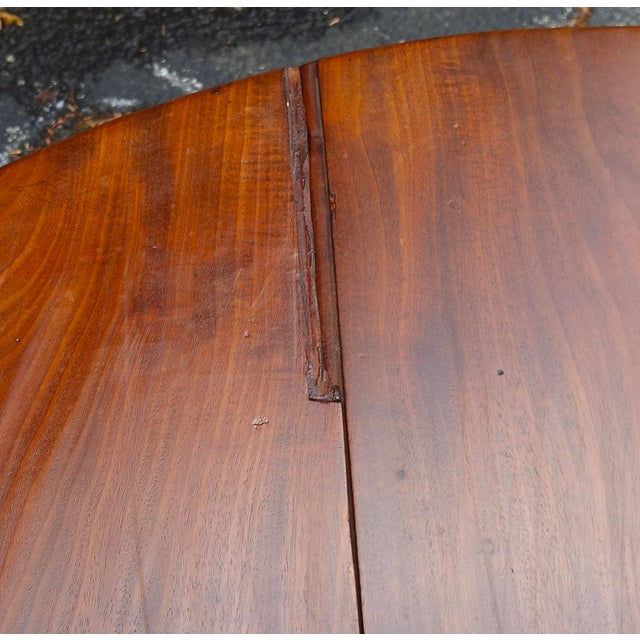 19th Century Queen Anne Style Walnut Drop-Leaf Center Table For Sale - Image 10 of 12