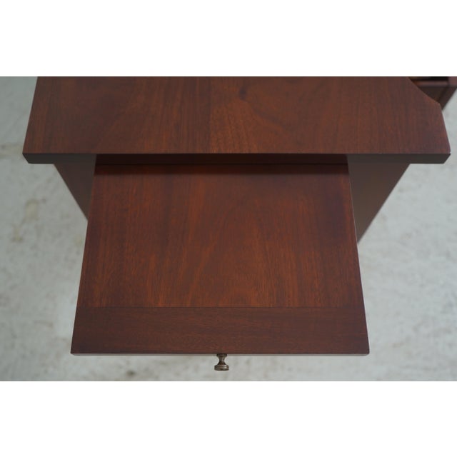 1980s 1980s Biggs Mahogany Serpentine Front Sideboard Server For Sale - Image 5 of 18