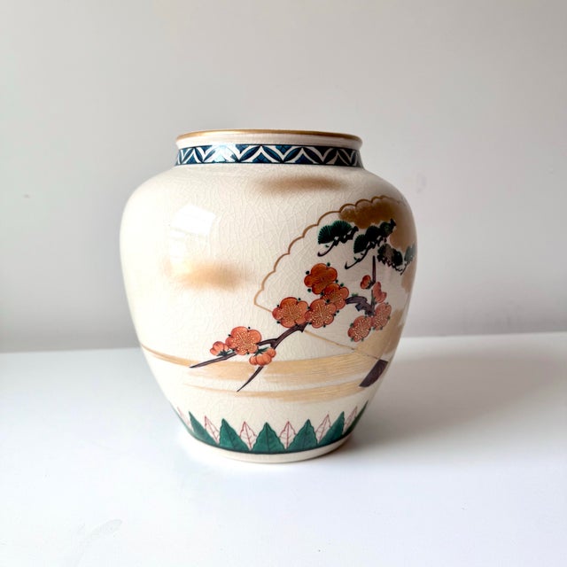 Mid 20th Century Japanese Polychrome Bok Choy Fan Vase For Sale - Image 5 of 8