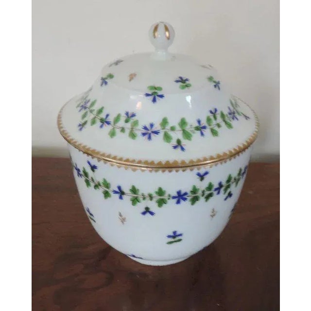 Ceramic Early 19th Century French Empire Nast Old Paris Porcelain Cornflower Sprig Sucrier Sugar Bowl For Sale - Image 7 of 11