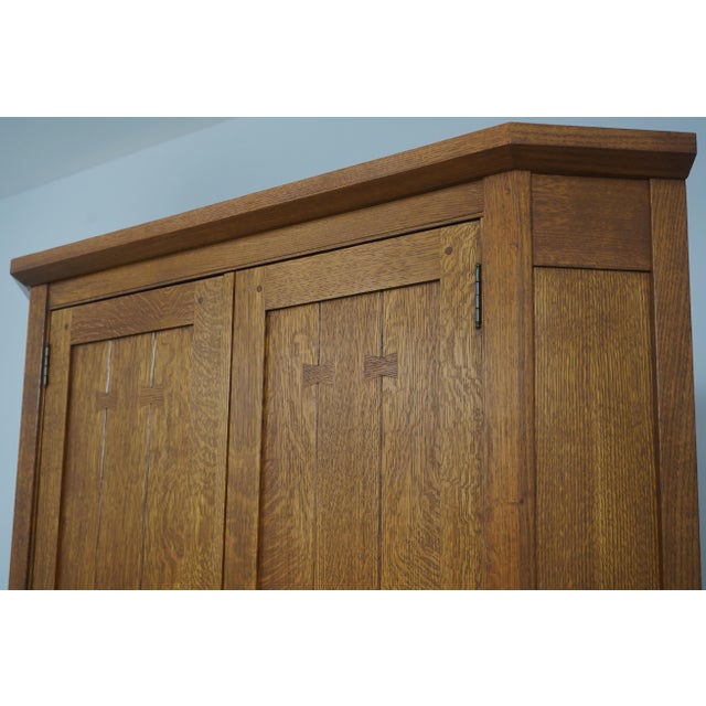 Stickley Mission Oak Corner Cupboard Cabinet For Sale In Philadelphia - Image 6 of 15