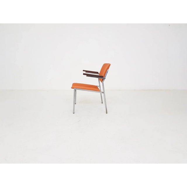 - A vintage armchair - Dutch design from the 1960s - Reminiscent of the designs by Martin Visser - Metal frame with wooden...