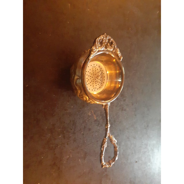 Art Deco 1950s Silverplate Tea Bag or Lemon Strainer Basket Spoon & Cup For Sale - Image 3 of 7