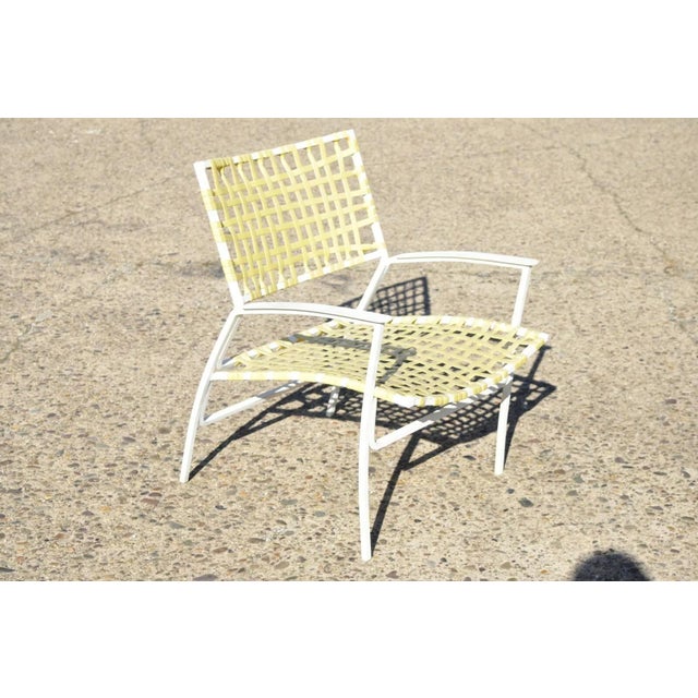 Mid 20th Century Medallion Aluminum Yellow Woven Vinyl Strap Patio Pool Lounge Chair For Sale - Image 10 of 10
