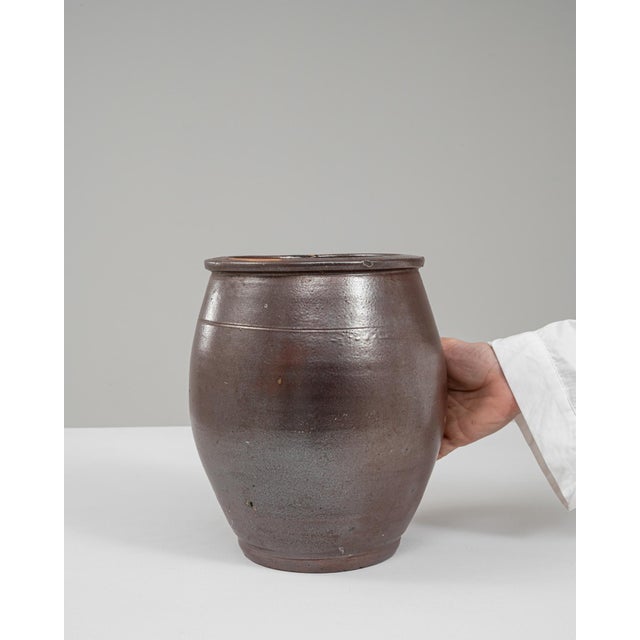 Traditional 20th Century Belgian Ceramic Pot For Sale - Image 3 of 18