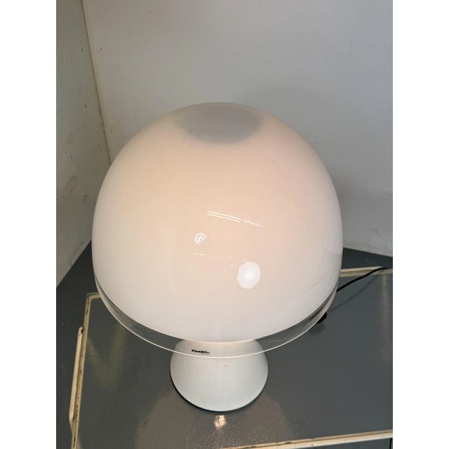 1970s Modernist Space Age Italian Mushroom Shape Table Lamp from Guzzini, 1970s For Sale - Image 5 of 13