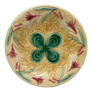 Large German Majolica Clover Plate Circa 1900 For Sale