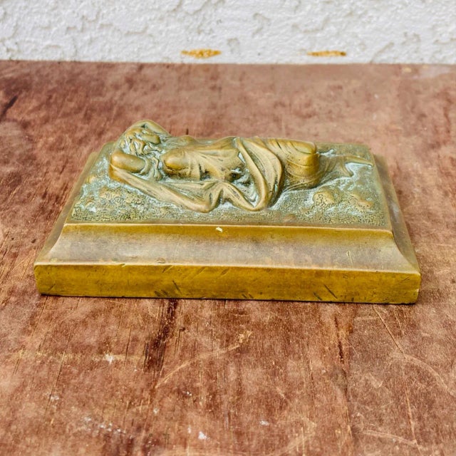 English 1800s Heavy Bronze Figurine Paperweight For Sale - Image 3 of 10
