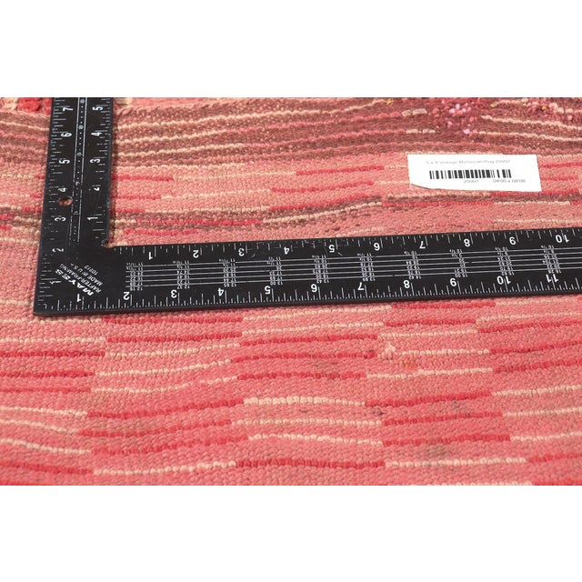 Vintage Berber Boujad Moroccan Rug, 04'06 X 08'08 For Sale In Dallas - Image 6 of 10